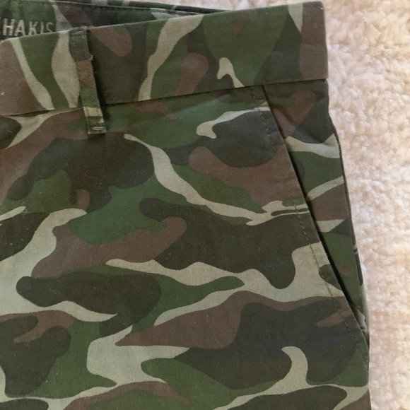 Khakis by Gap, Camouflage pant, Size 2 - Picture 4 of 5